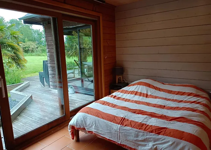 De La Croix Regnault Raids