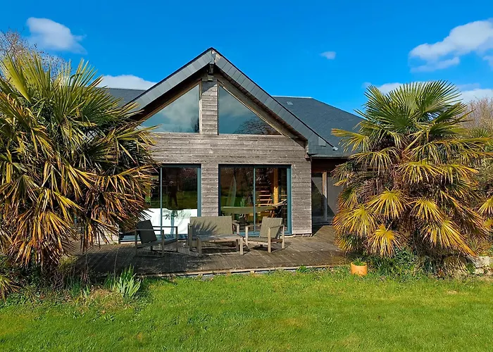 De La Croix Regnault Raids