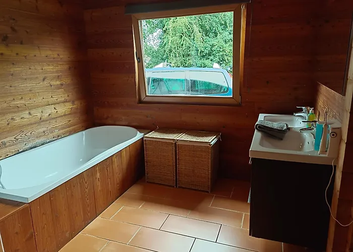 Ferienhaus De La Croix Regnault Raids