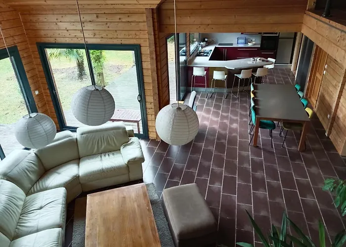 Ferienhaus De La Croix Regnault Raids