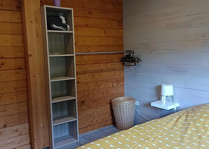 De La Croix Regnault Raids